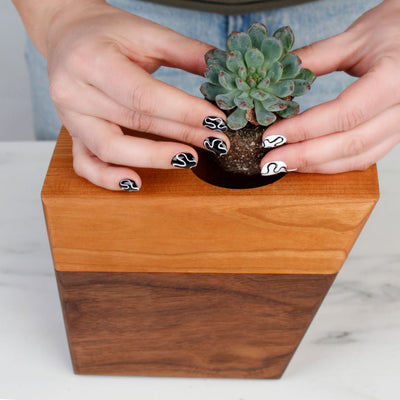 The Living Urn Planter Keepsake - Bunker